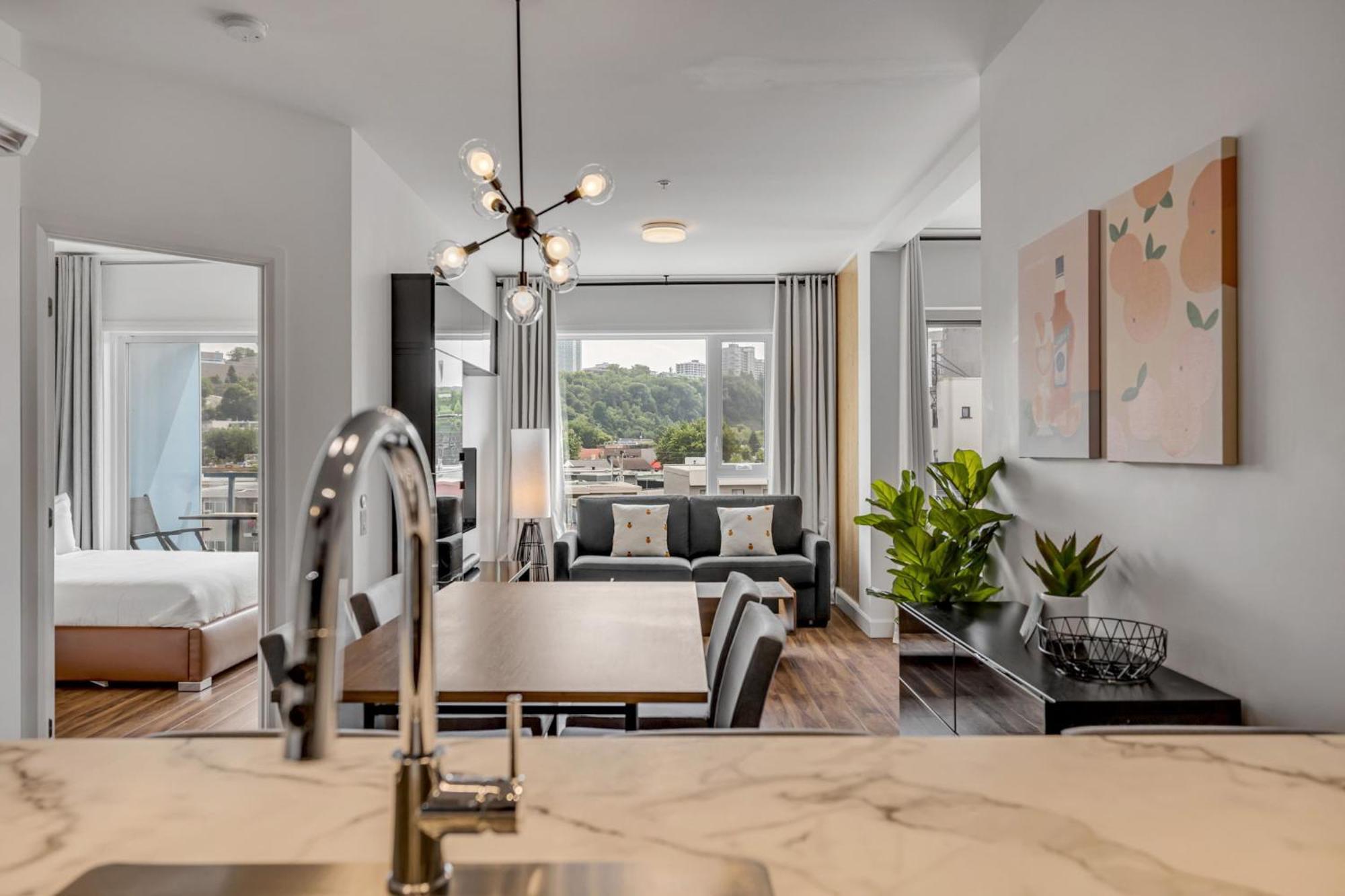 Initial / Spritz / Downtown Qc +Stat Apartment Quebec City Ngoại thất bức ảnh
